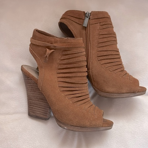 Vince Camuto Shoes - Vince Camuto Women’s Size 6 Janessa Leather Upper Brown & Tan Open Toe Booties